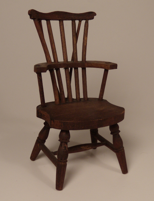 old fashioned dolls house furniture