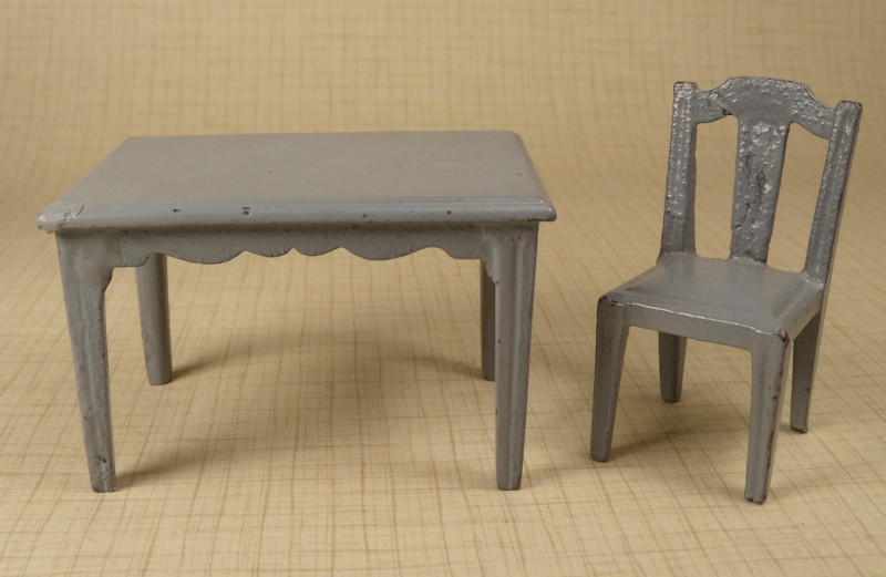 Antique Dollhouse Furniture - Antique Dollhouse Furniture